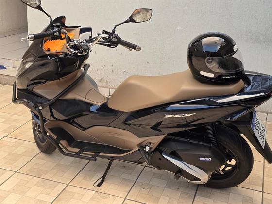 HONDA PCX 160 DLX HONDA PCX 160 DLX